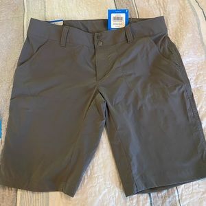 Columbia Omni-shade active fit shorts size 10